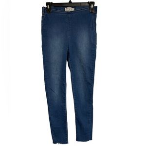 Free People frayed‎ hem ankle pullon jegging jeans size 25.